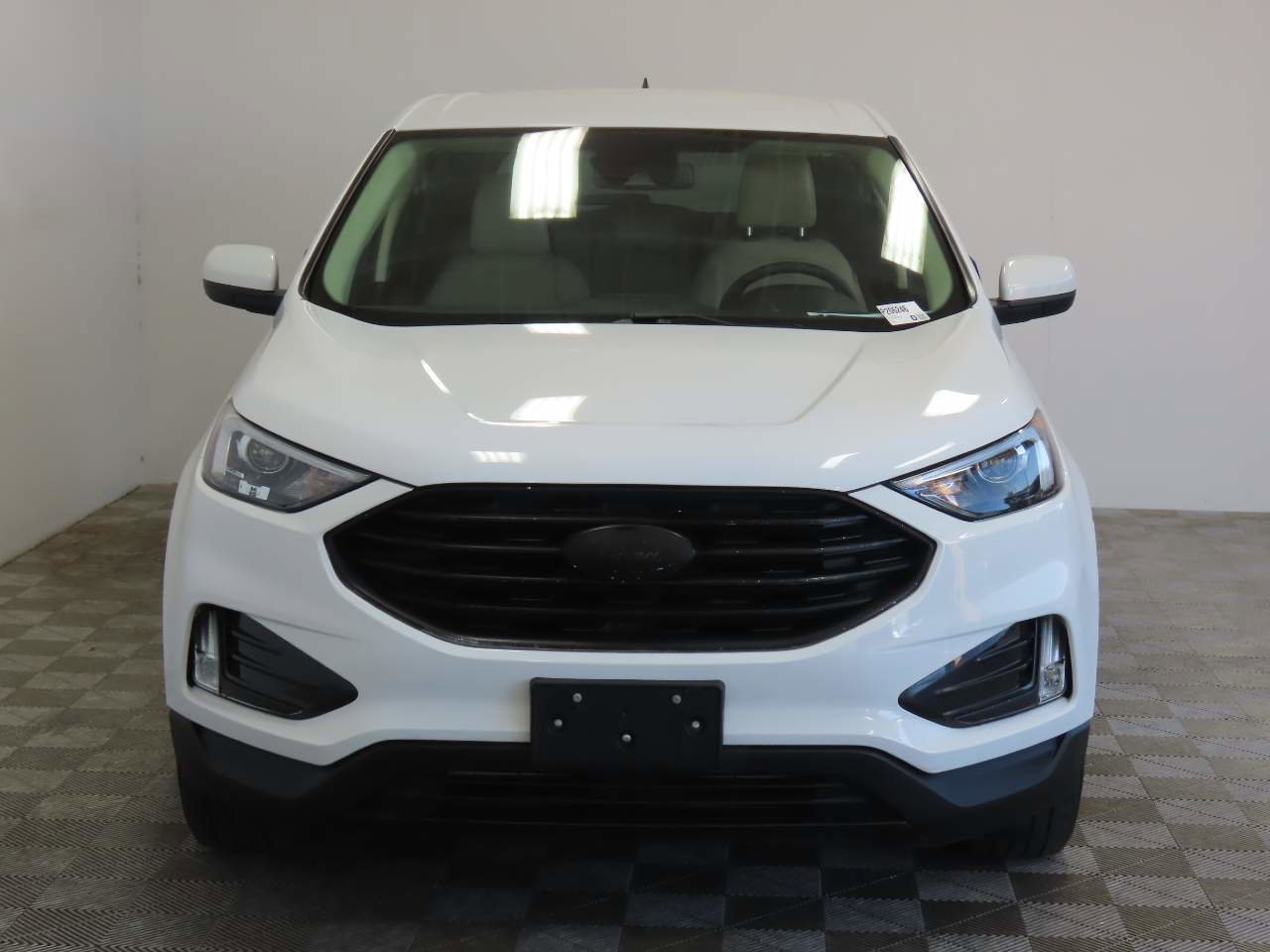 Used 2022 Ford Edge SEL w/ Convenience Package image 2