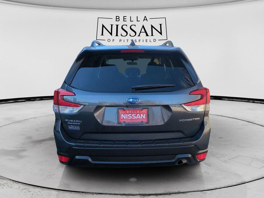 Used 2021 Subaru Forester Premium image 5