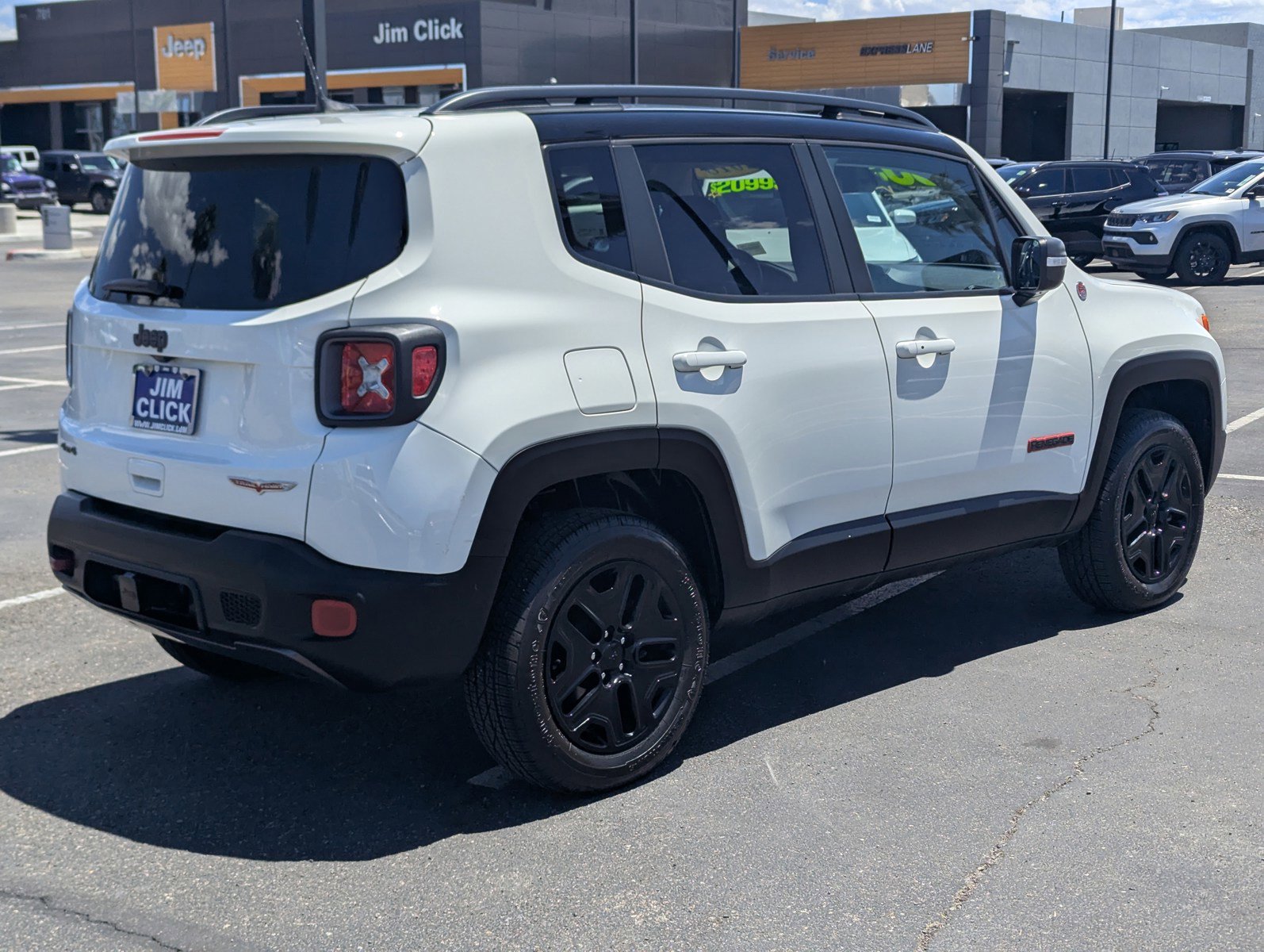 Used 2018 Jeep Renegade Trailhawk AWD/4WD image 2