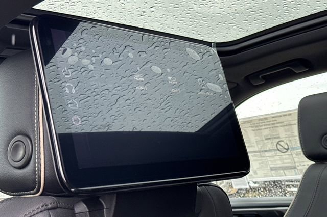 New 2026 GMC Yukon Elevation image 17