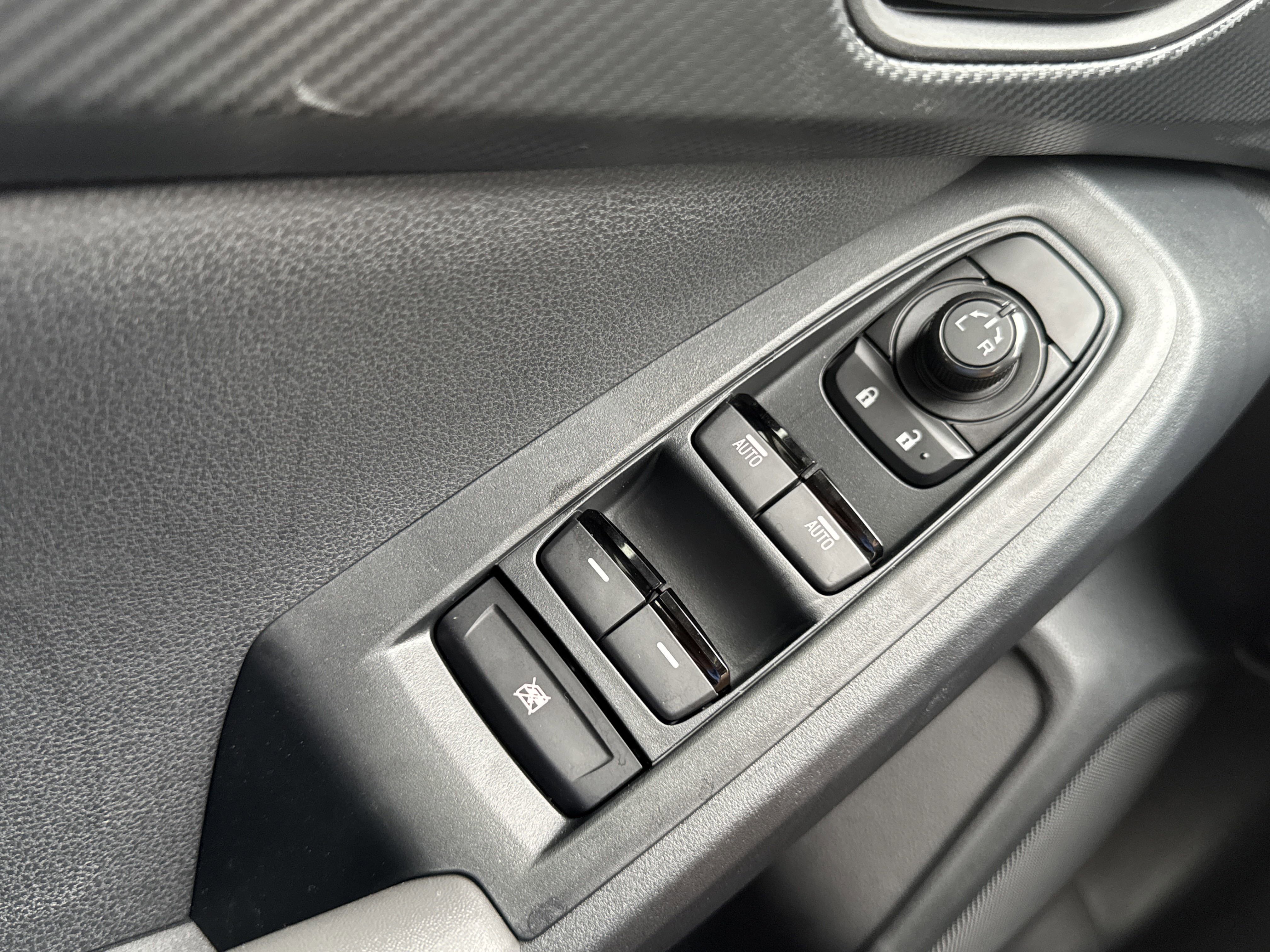 New 2025 Subaru Crosstrek 2.5i Premium image 23