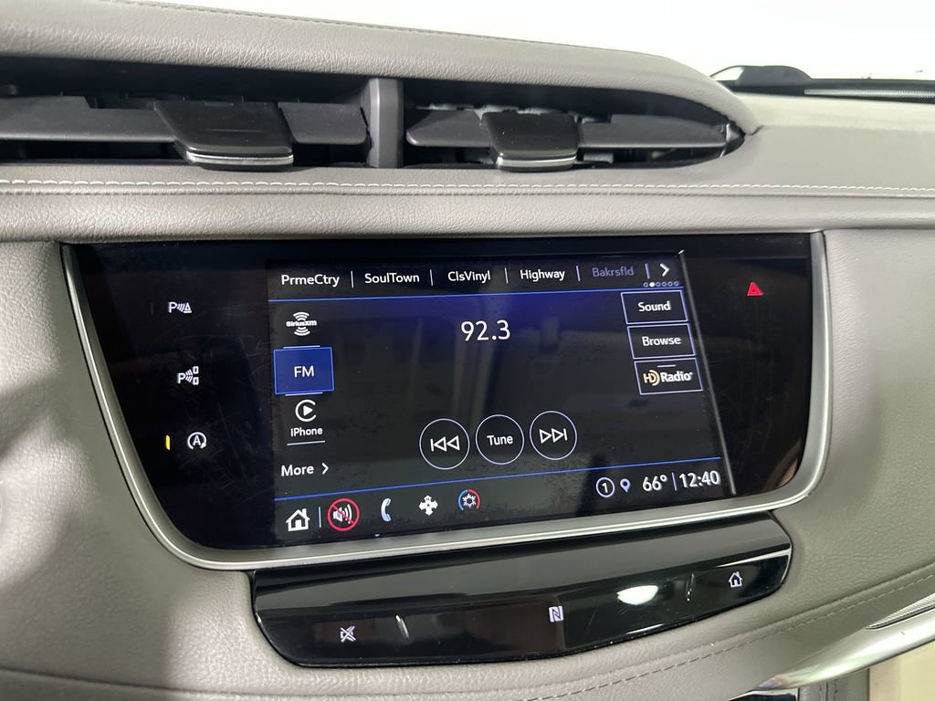 Used 2021 Cadillac XT5 Premium Luxury AWD/4WD image 16