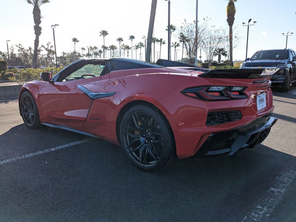 Used 2024 Chevrolet Corvette Z06 image 9
