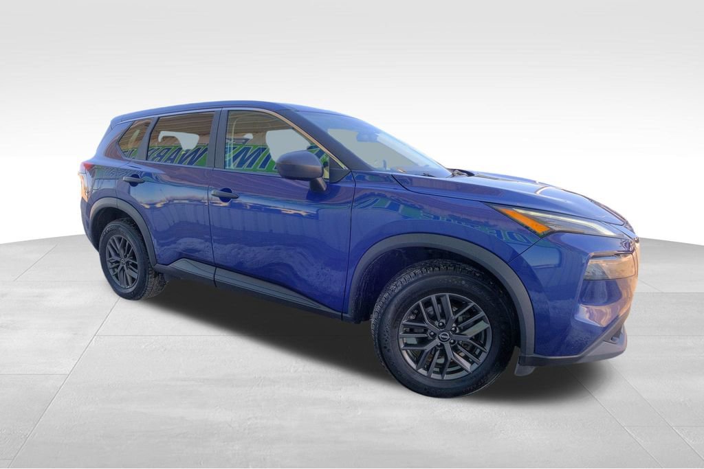 Used 2023 Nissan Rogue S image 11
