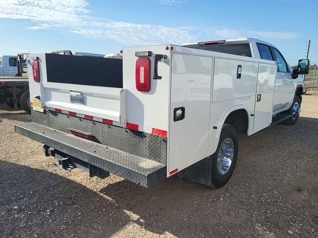 Used 2024 Chevrolet Silverado 3500 LT w/ Convenience Package image 2
