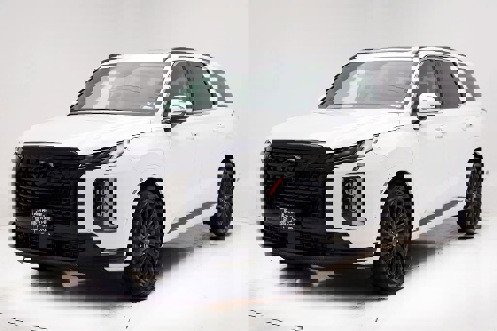 Used 2025 Hyundai Palisade Calligraphy image 2