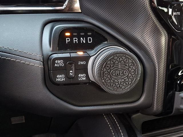 Used 2022 RAM 1500 Limited AWD/4WD image 17