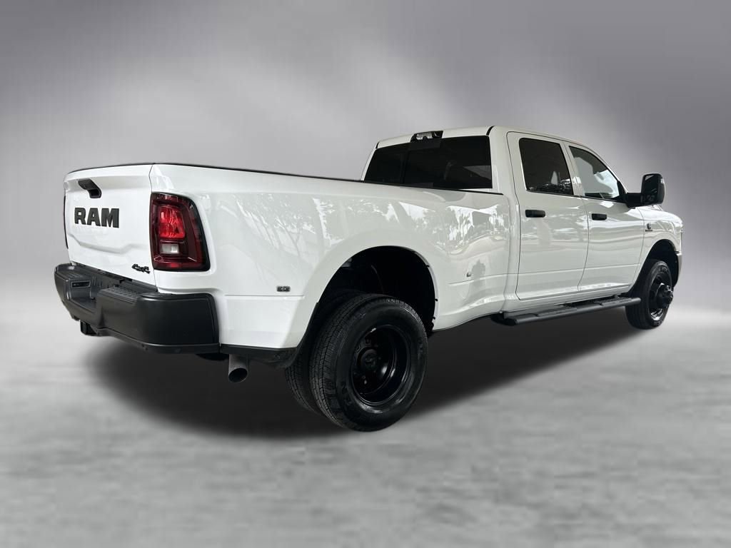 Used 2025 RAM 3500 Tradesman AWD/4WD image 3