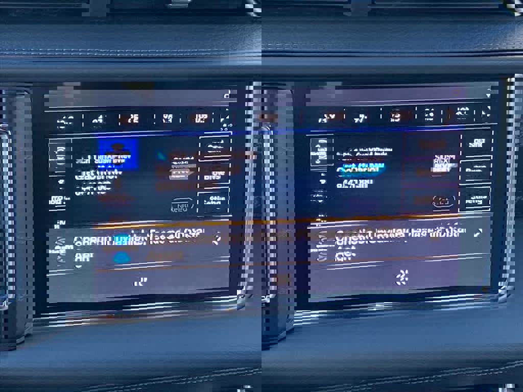 Used 2021 GMC Yukon XL Denali w/ LPO, Illumination Package image 9