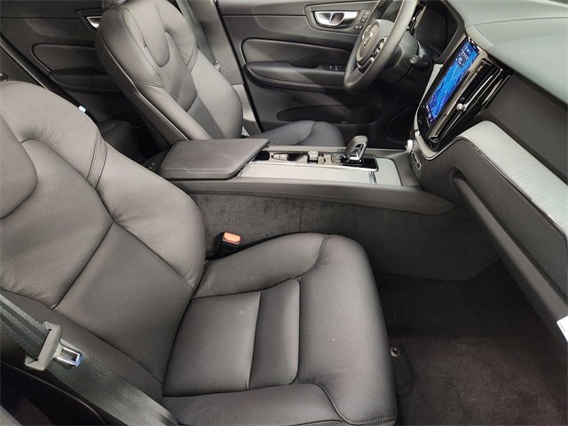 New 2025 Volvo XC60 B5 Plus w/ Climate Package image 3