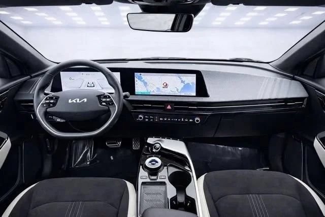 Used 2024 Kia EV6 GT-Line AWD/4WD image 15