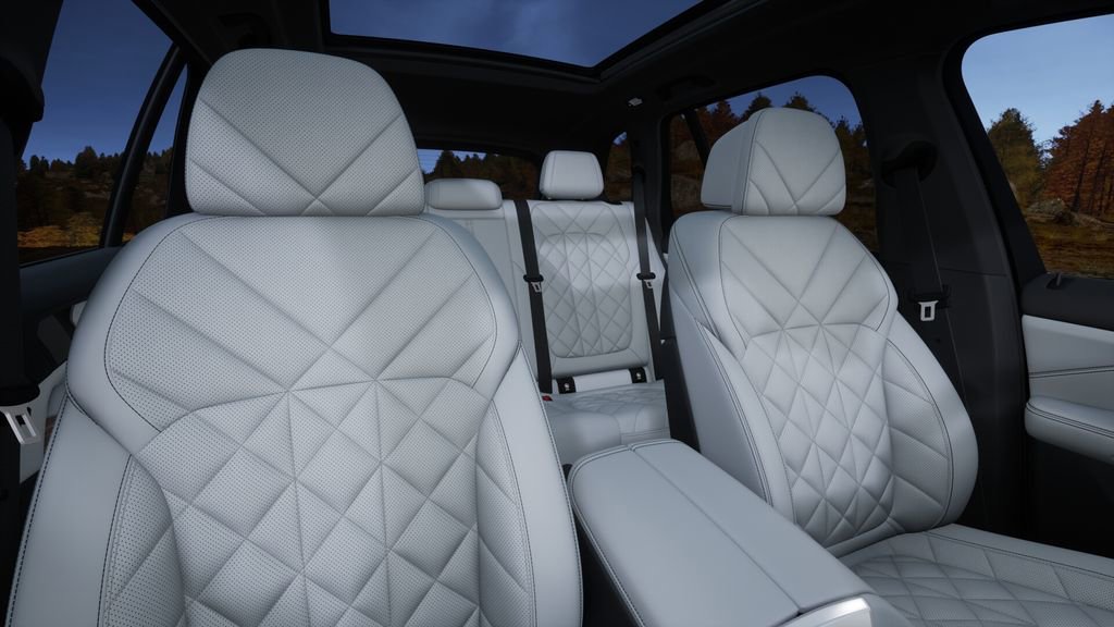 New 2026 BMW X5 xDrive50e w/ Climate Comfort Package image 11