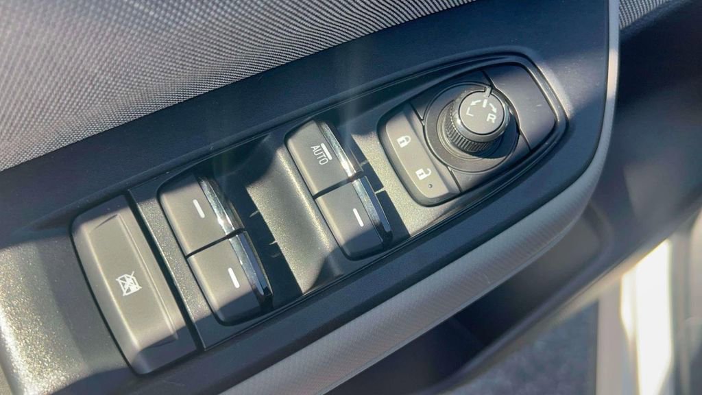 Certified 2025 Subaru Forester image 11