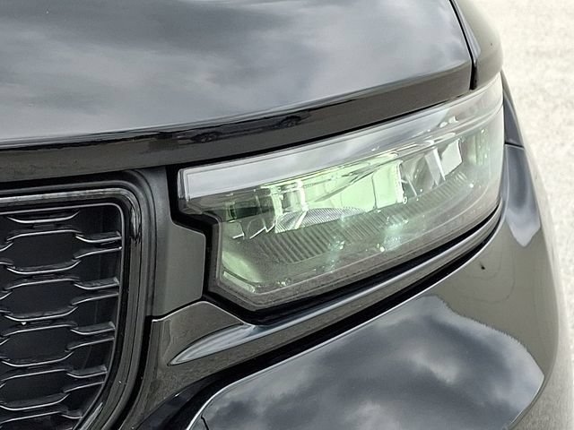 Used 2024 Jeep Grand Cherokee L Altitude AWD/4WD image 12