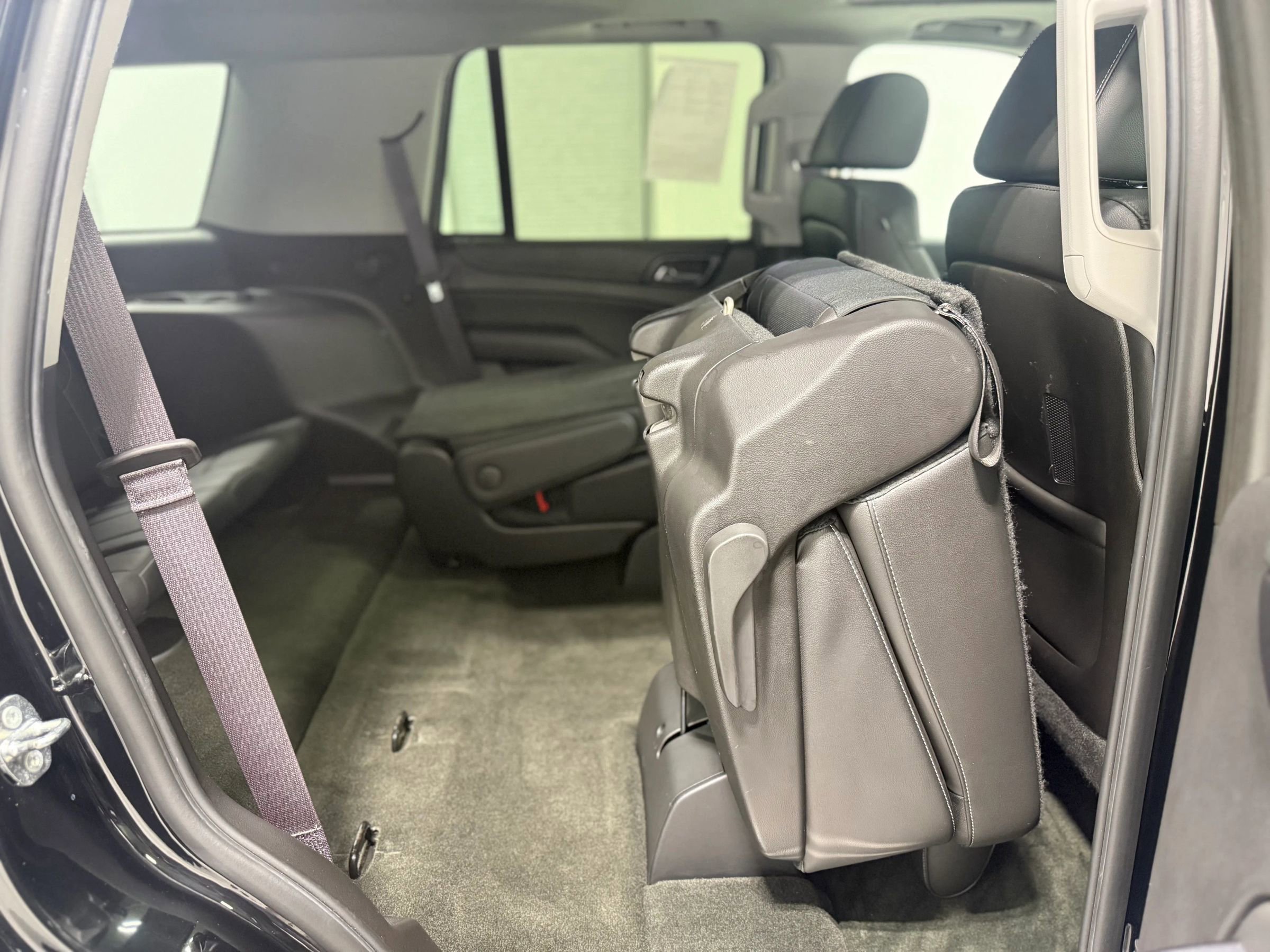 Used 2015 Chevrolet Tahoe LTZ image 33