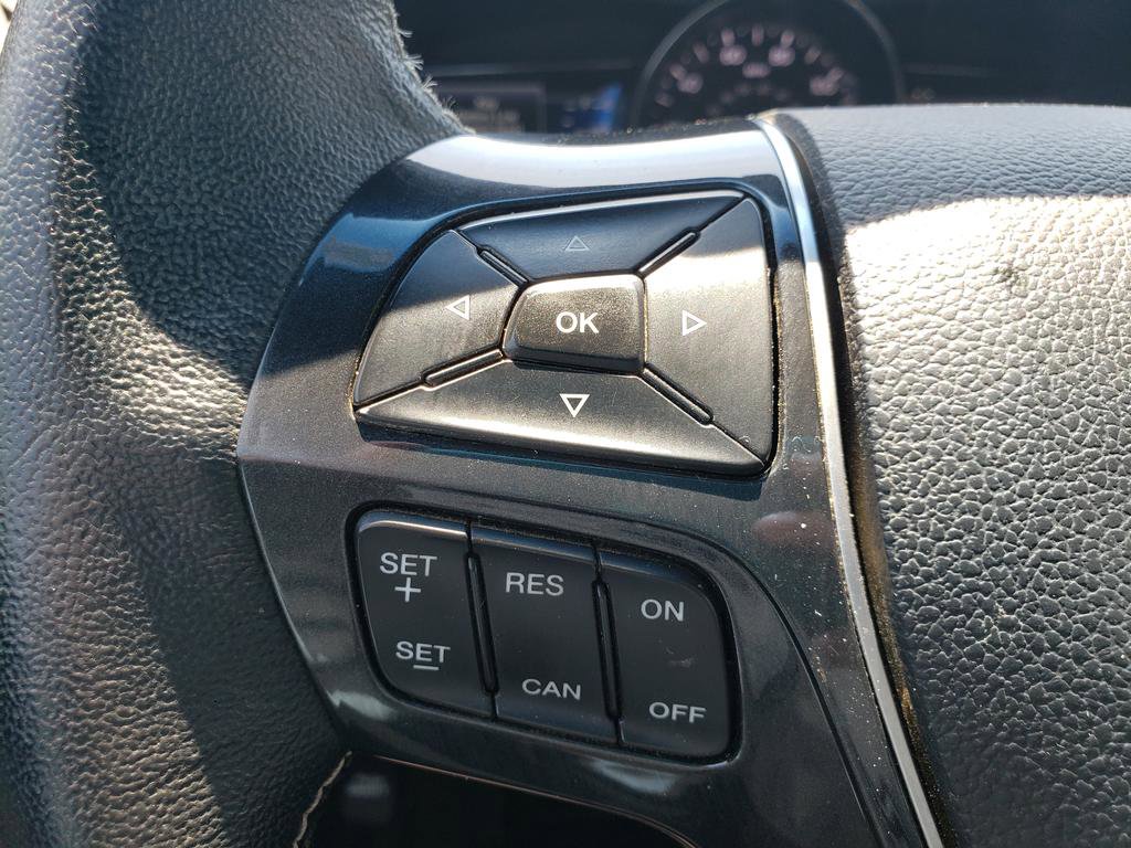 Used 2016 Ford Explorer XLT w/ Equipment Group 202A AWD/4WD image 22