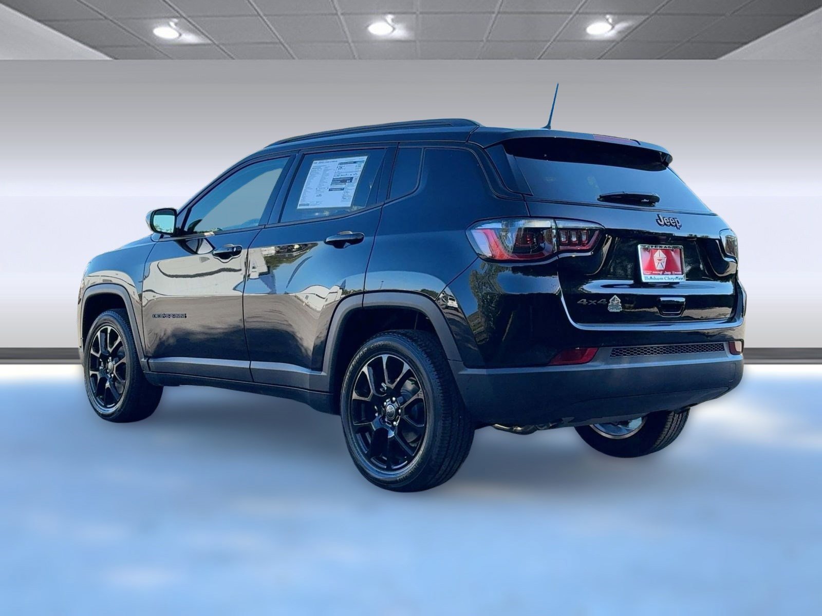 New 2026 Jeep Compass Latitude image 3