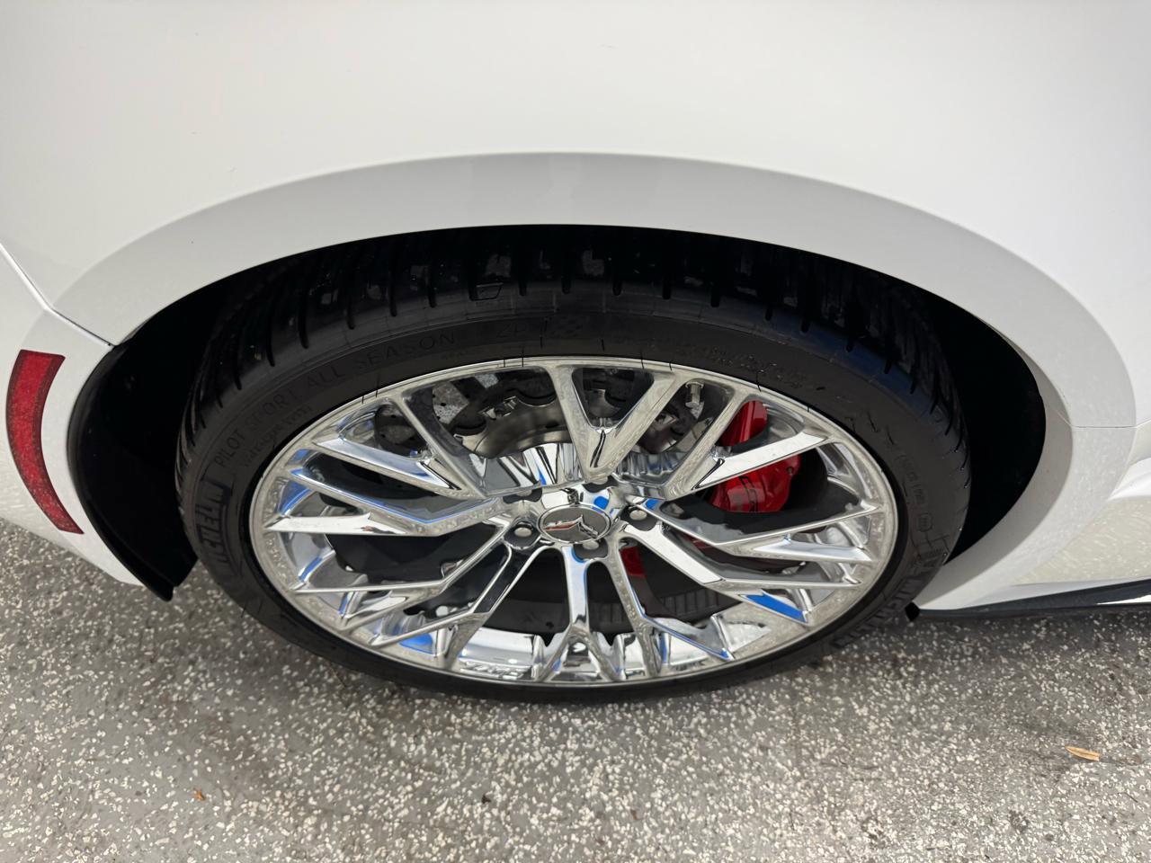 Used 2018 Chevrolet Corvette Z06 w/ Z07 Performance Package image 25