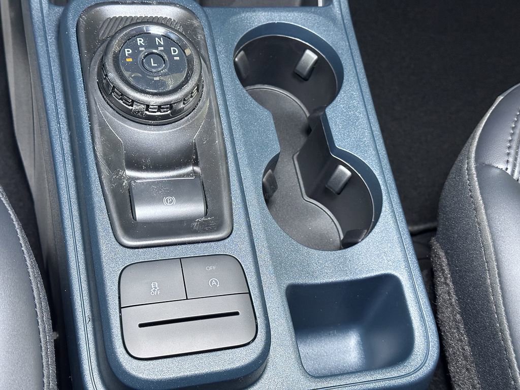 New 2026 Ford Maverick Lariat w/ Black Appearance Package image 27