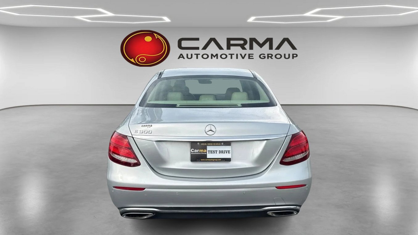 Used 2018 Mercedes-Benz E 300 image 4