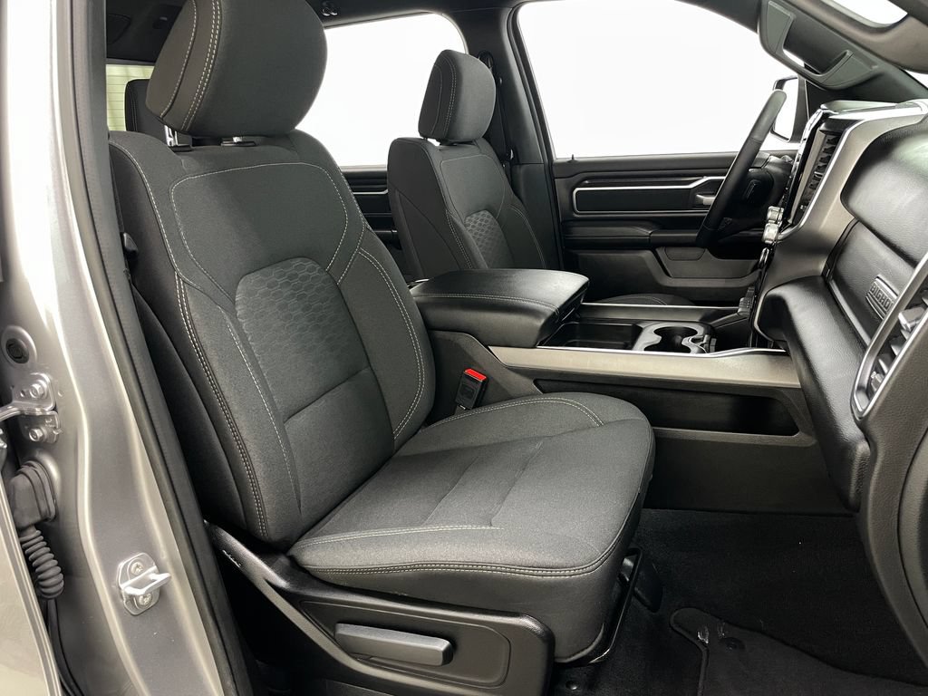 Used 2025 RAM 1500 Big Horn AWD/4WD image 40