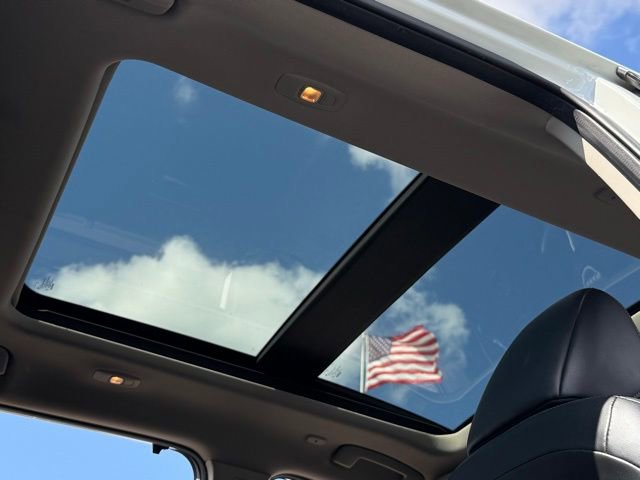 Used 2023 Nissan Rogue Platinum w/ Platinum Premium Package image 4