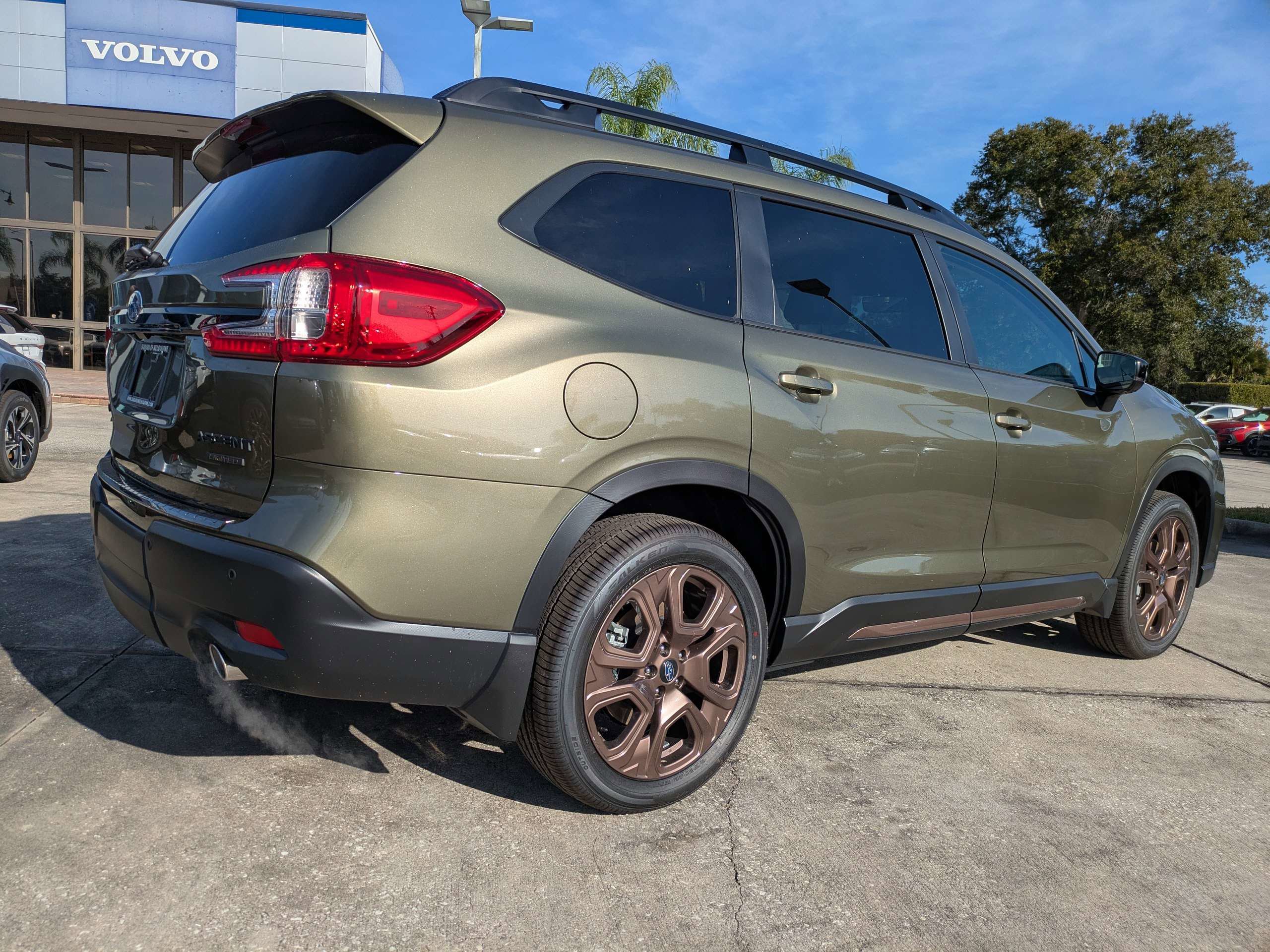 New 2025 Subaru Ascent Bronze Edition w/ Popular Package #2 AWD/4WD image 4