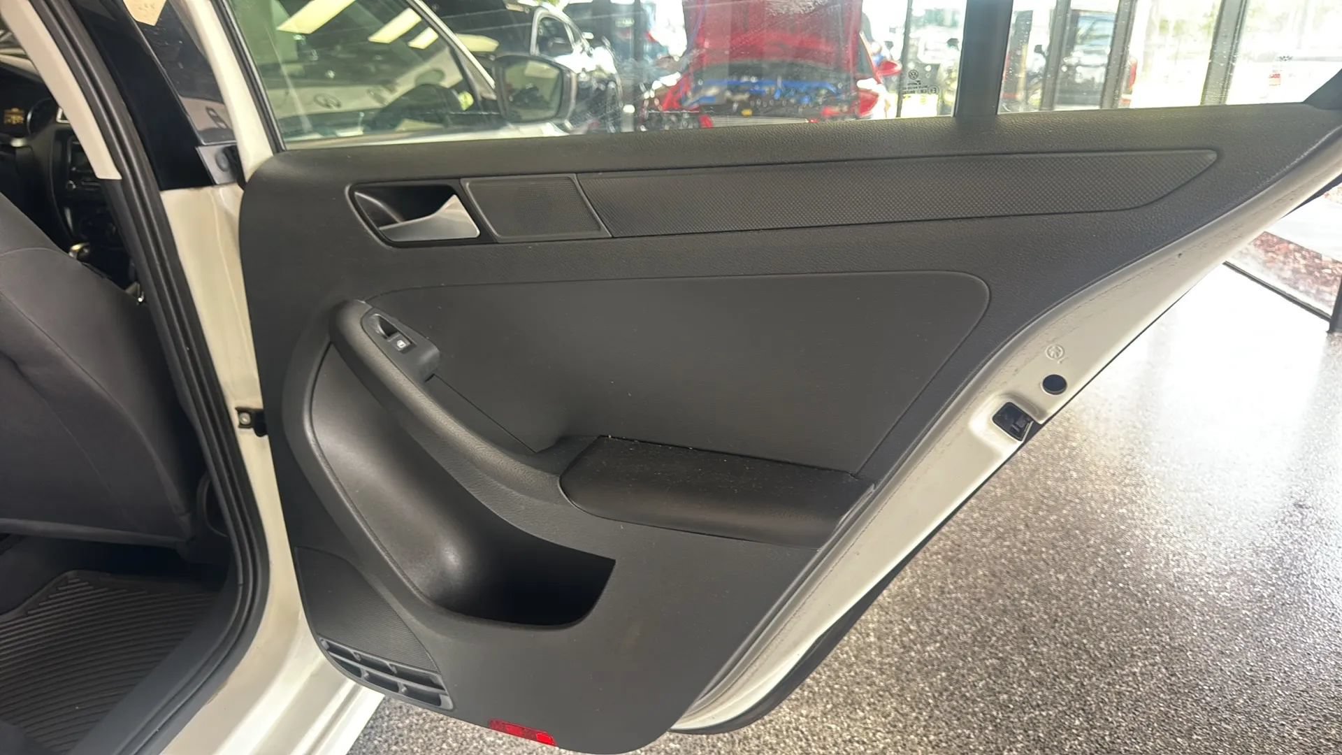 Used 2014 Volkswagen Jetta TDI Value Edition FWD image 28