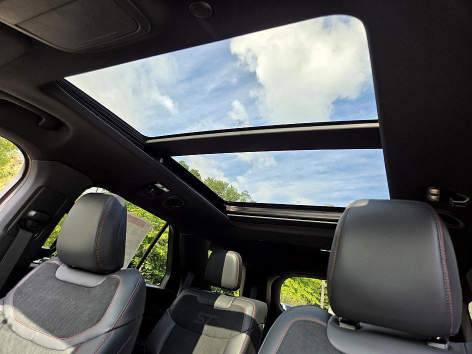 New 2025 Ford Explorer ST image 10