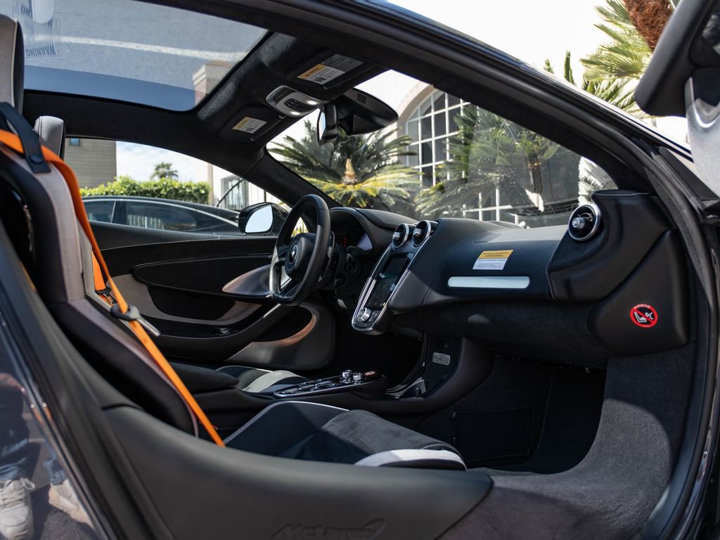 New 2026 McLaren GTS image 10