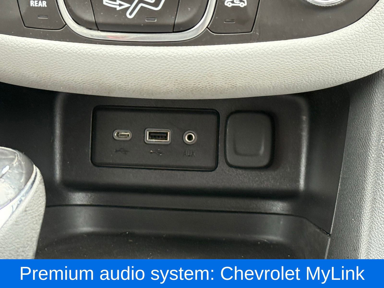 Used 2019 Chevrolet Equinox LT image 22