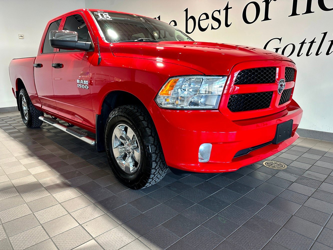 Used 2018 RAM 1500 Express image 1