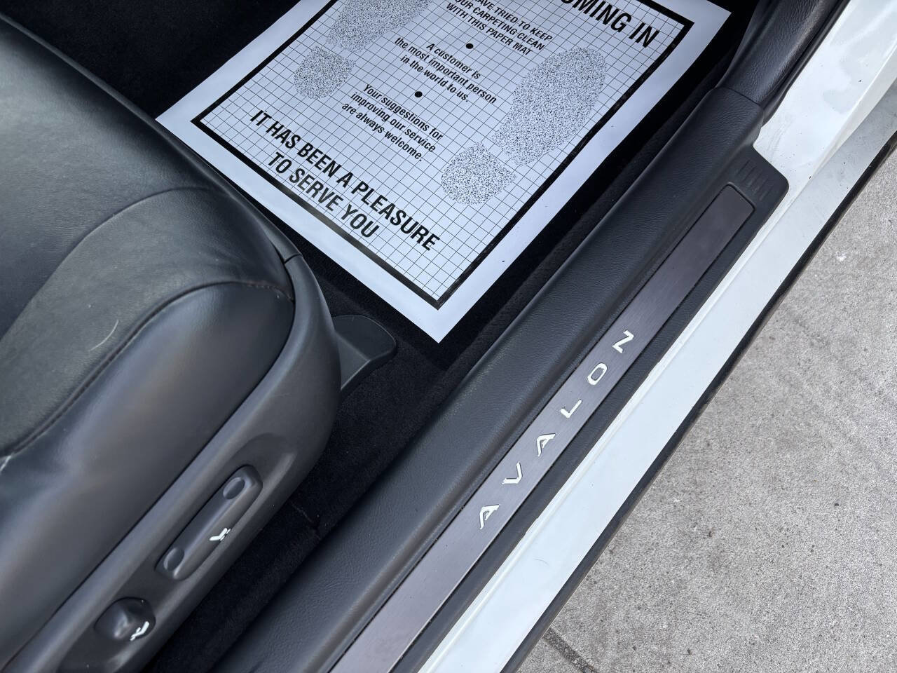 Used 2006 Toyota Avalon XL image 18