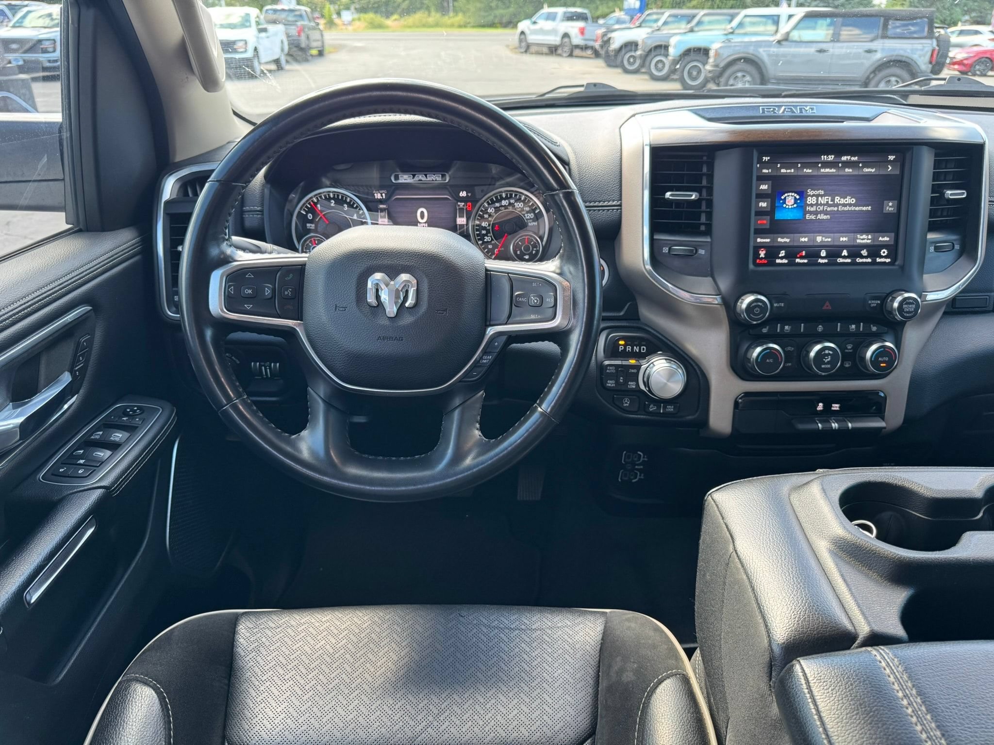 Used 2021 RAM 1500 Laramie w/ Off Road Group AWD/4WD image 19