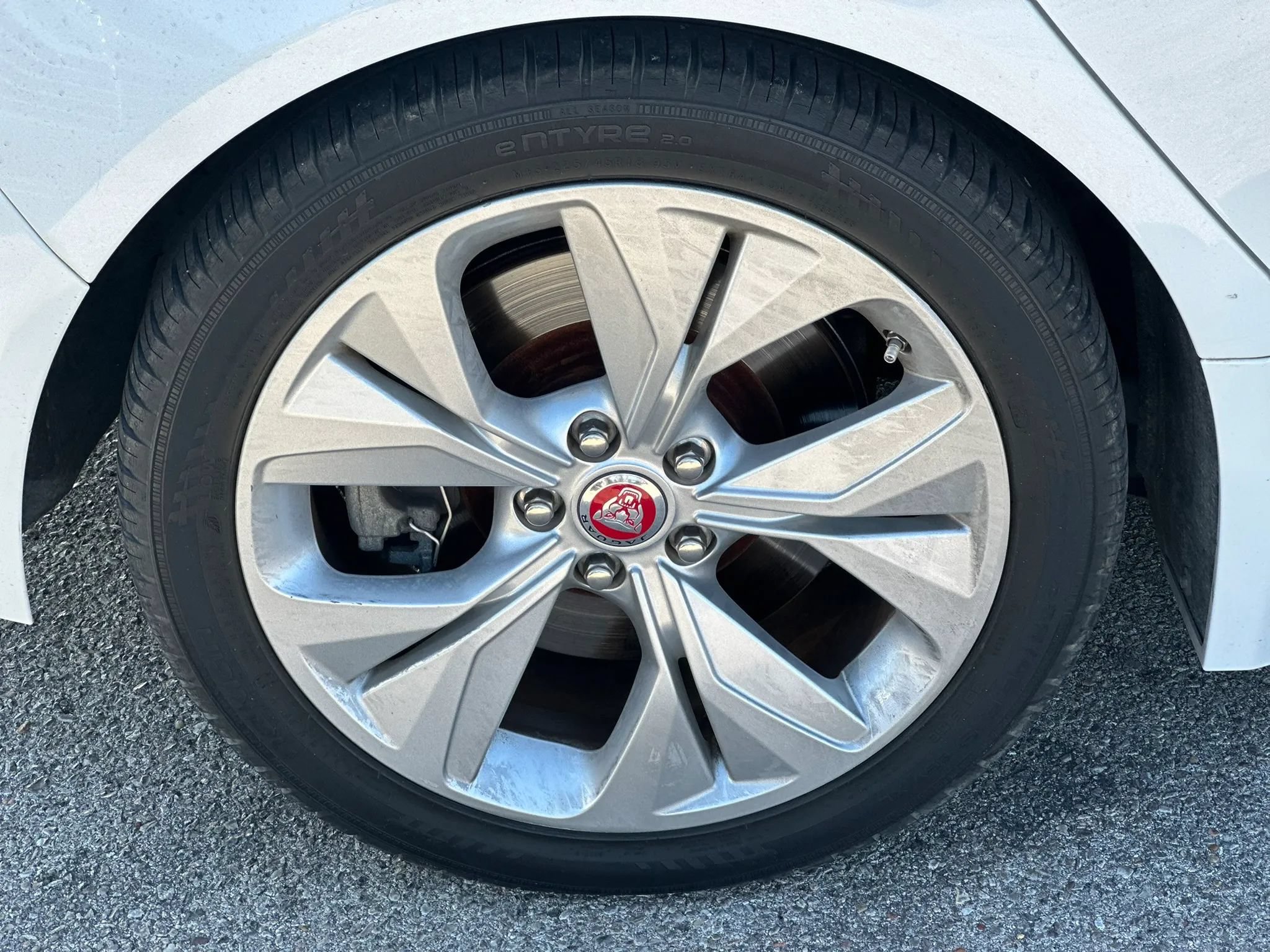 Used 2020 Jaguar XE S RWD image 26