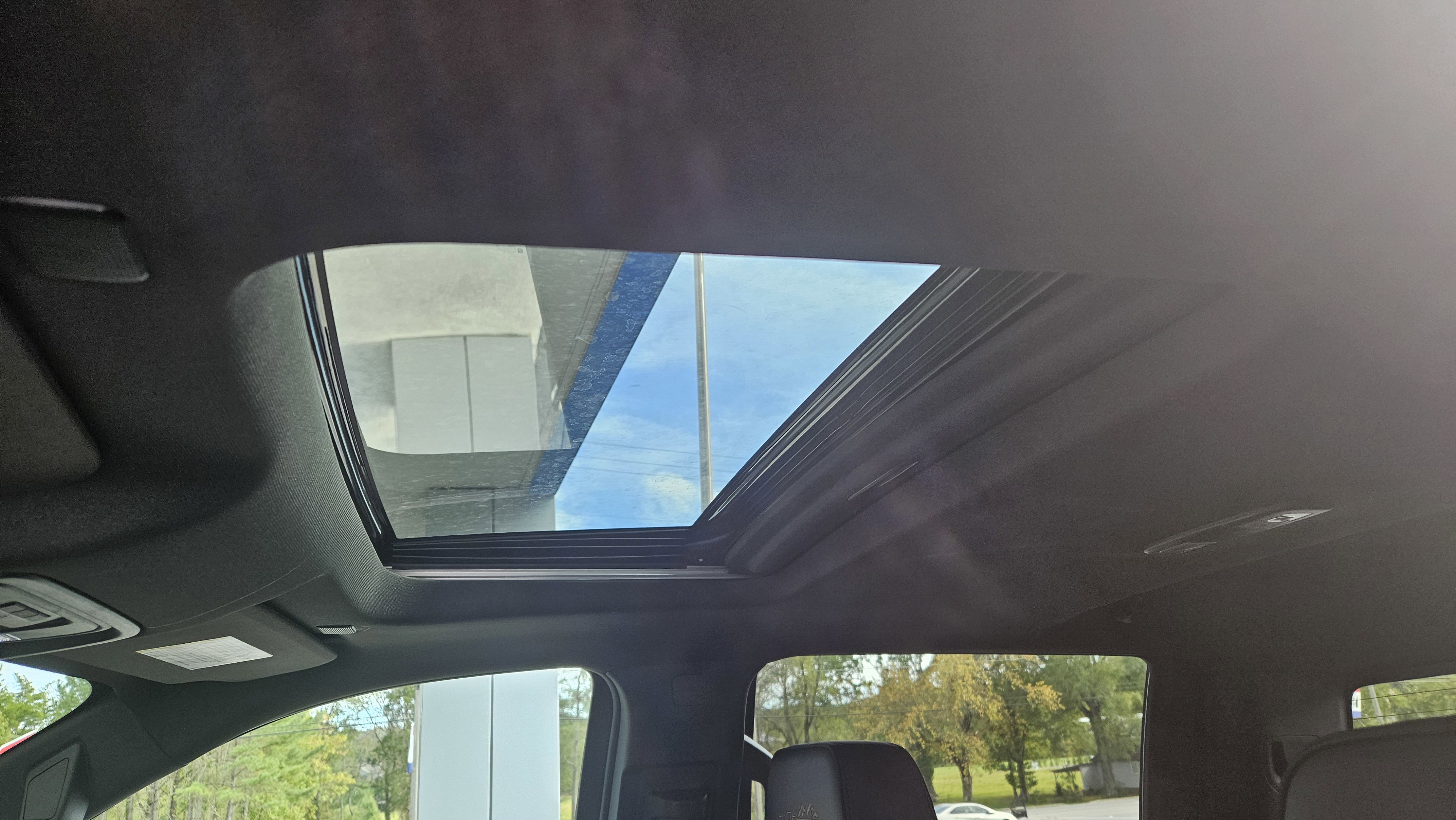 New 2026 Chevrolet Silverado 1500 High Country w/ Technology Package image 12