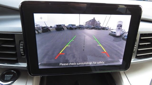 Certified 2022 Ford Explorer XLT w/ Equipment Group 202A image 14