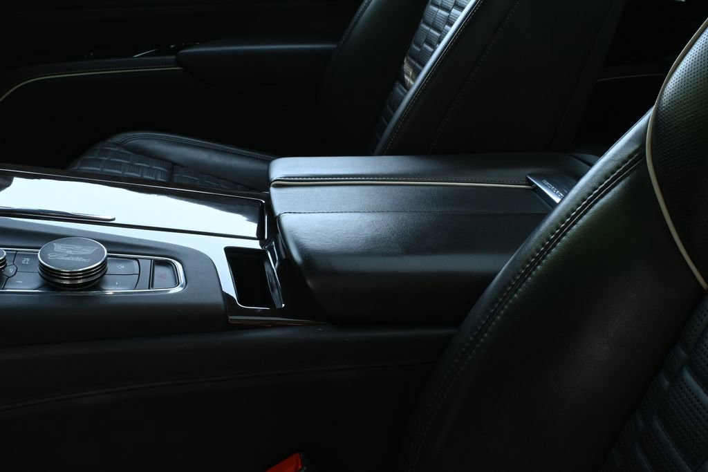 Used 2021 Cadillac Escalade Sport Platinum w/ Heavy-Duty Trailer Package image 27