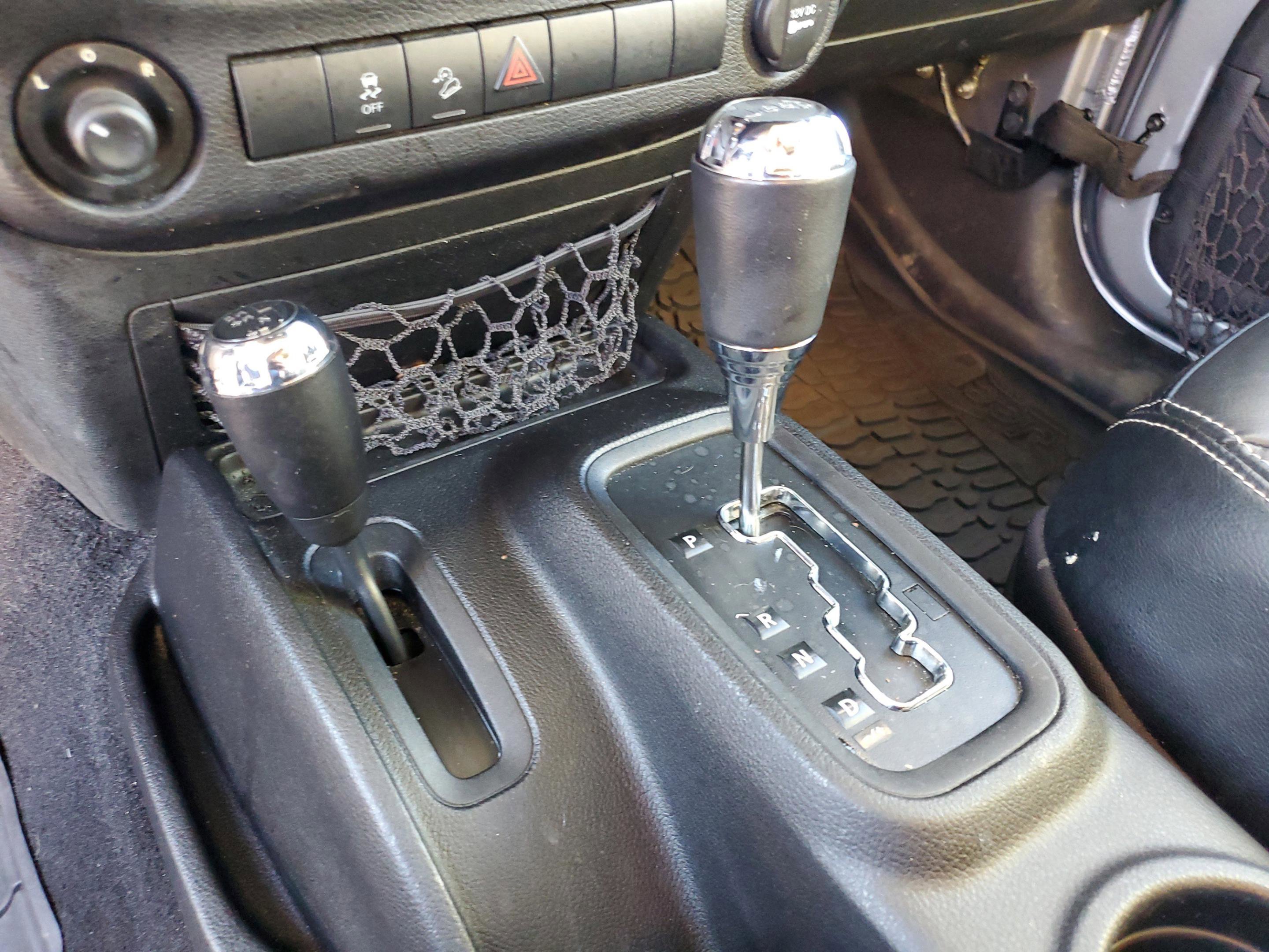 Used 2015 Jeep Wrangler Freedom Edition image 25