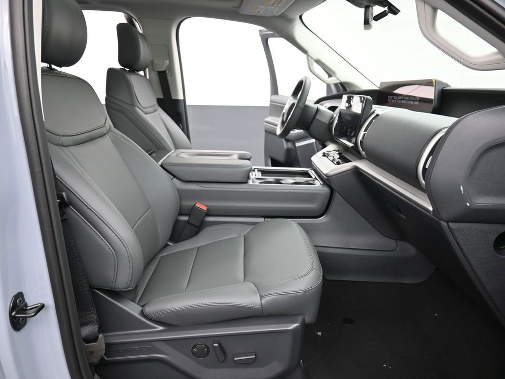 New 2026 Ford Expedition Active RWD image 27