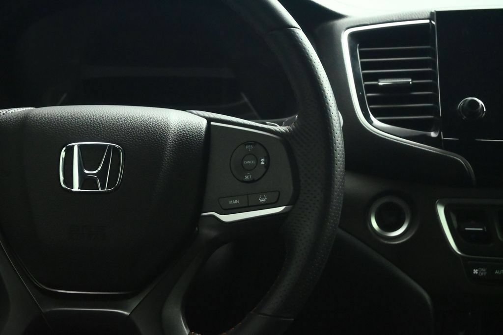 Used 2023 Honda Passport TrailSport image 43