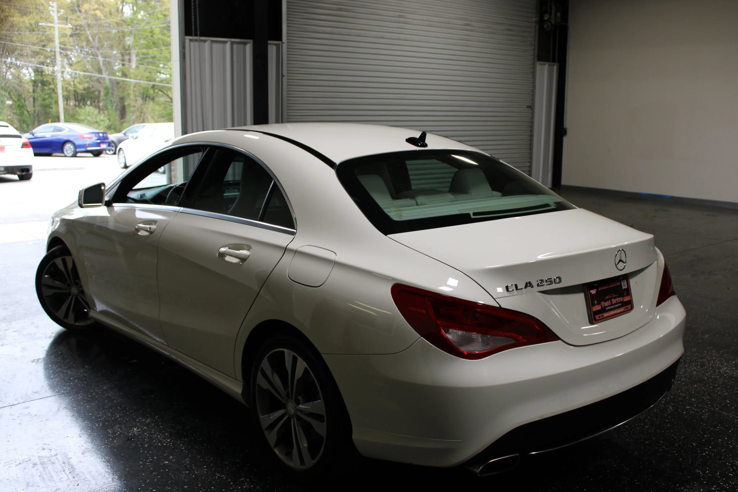 Used 2014 Mercedes-Benz CLA 250 image 4