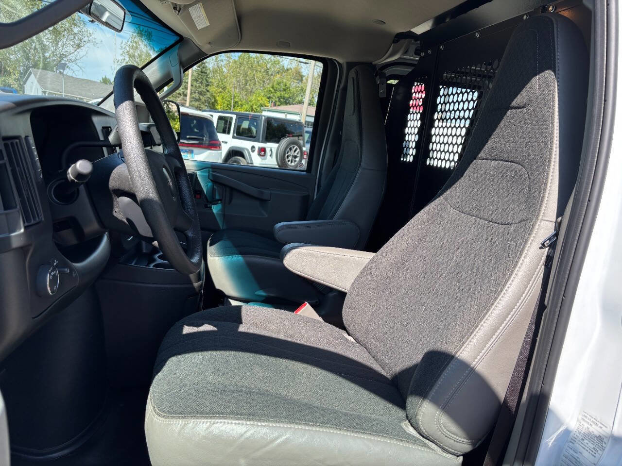 Used 2024 GMC Savana 2500 w/ Driver Convenience Package image 8