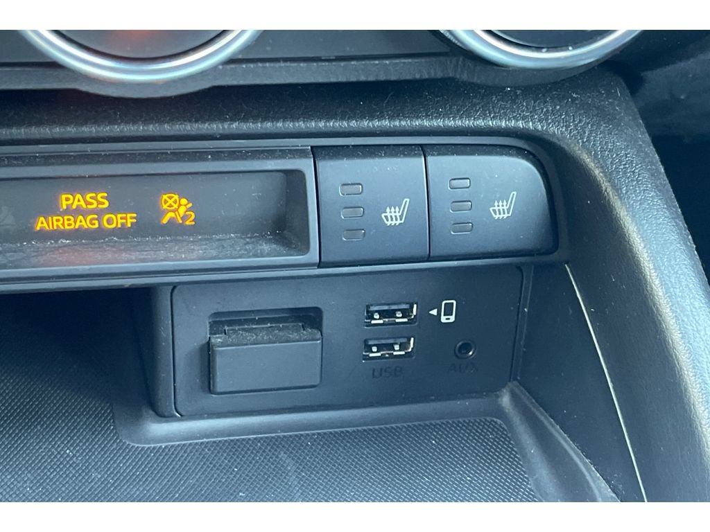 Used 2019 MAZDA MX-5 Miata 30th Anniversary RWD image 27