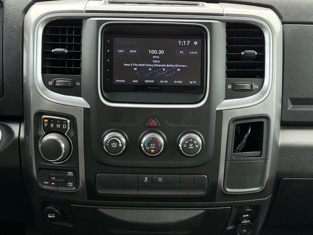 Used 2021 RAM 1500 Classic SLT AWD/4WD image 25