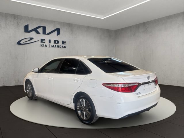 Used 2017 Toyota Camry SE FWD image 10