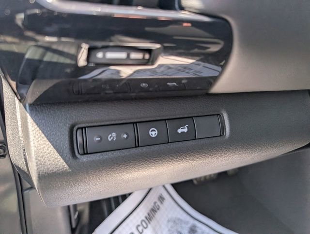 Certified 2025 Nissan Pathfinder SV AWD/4WD image 16