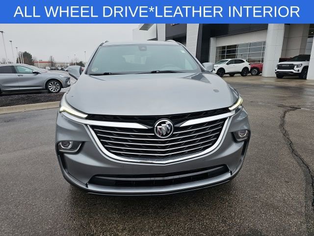 Used 2023 Buick Enclave Essence image 3