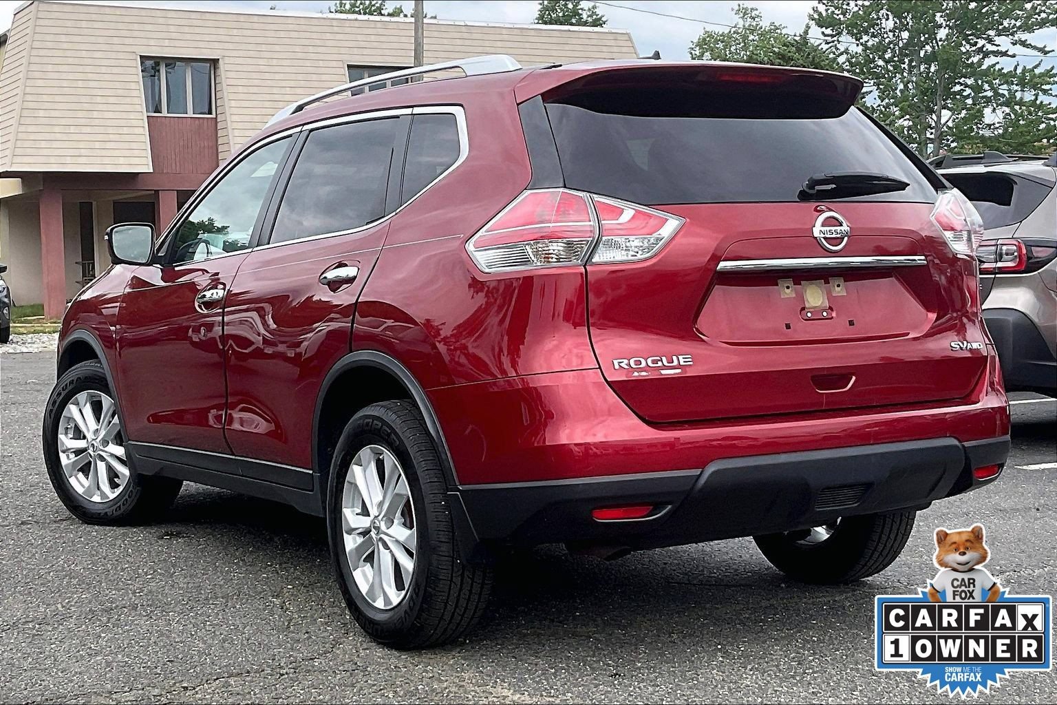 Used 2016 Nissan Rogue SV w/ SV Premium Package AWD/4WD image 12
