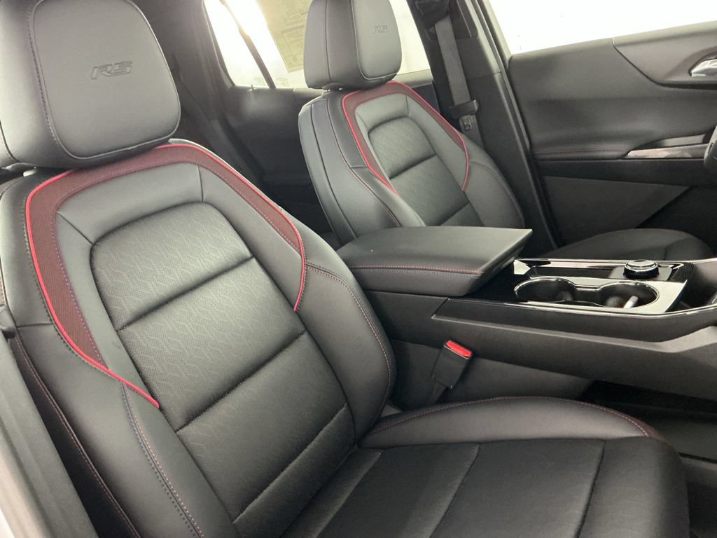 New 2026 Chevrolet Equinox RS w/ Convenience Package III AWD/4WD image 13